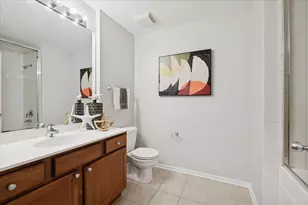 1735 N Paulina St, Chicago, IL 60622 - Photo 13