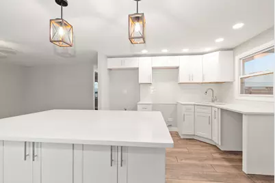 4324 W 87th Place, Hometown, IL 60456 - Photo 3