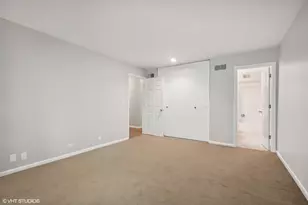 520 Shorely Dr, Barrington, IL 60010 - Photo 9