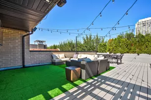1513 W Thomas St, Chicago, IL 60642 - Photo 23