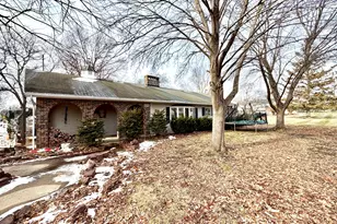 2276 Cross St, Freeport, IL 61032 - Photo 1