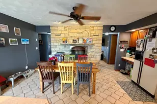 2276 Cross St, Freeport, IL 61032 - Photo 7