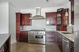 618 N May St, Chicago, IL 60642 - Photo 11