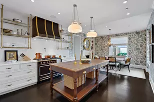 159 E Walton Pl, Chicago, IL 60611 - Photo 15