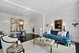 159 E Walton Pl, Chicago, IL 60611 - Photo 3