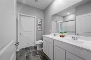 948 Darwin St, North Aurora, IL 60542 - Photo 11