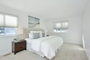 252 Appletree Ct, Buffalo Grove, IL 60089 - Photo 9