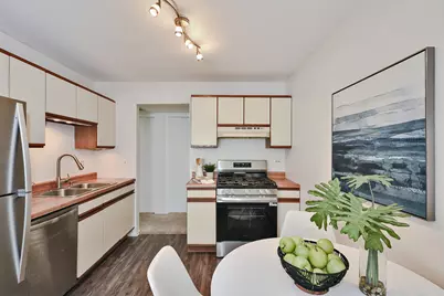 252 Appletree Court #0, Buffalo Grove, IL 60089 - Photo 7