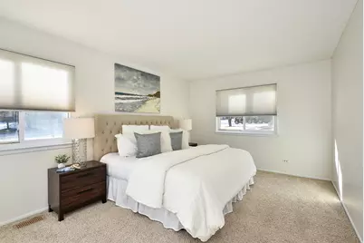 252 Appletree Court #0, Buffalo Grove, IL 60089 - Photo 9