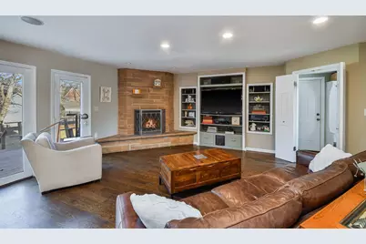 541 Park Row, Glen Ellyn, IL 60137 - Photo 13