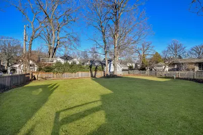 541 Park Row, Glen Ellyn, IL 60137 - Photo 27