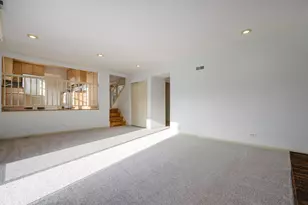 24W681 Woodcrest Dr, Naperville, IL 60540 - Photo 13