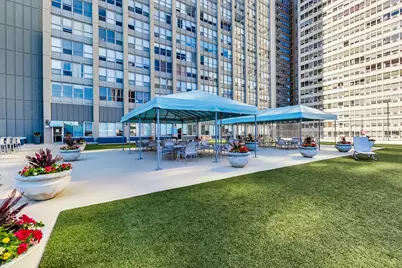 655 W Irving Park Road #606, Chicago, IL 60613 - Photo 21