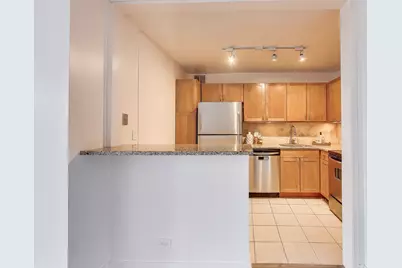 655 W Irving Park Road #606, Chicago, IL 60613 - Photo 9