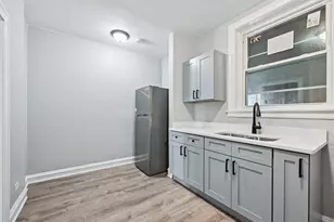 2506 E 78th St, Chicago, IL 60649 - Photo 11