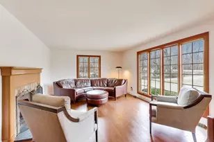 36W787 Red Haw Ln, Saint Charles, IL 60174 - Photo 9