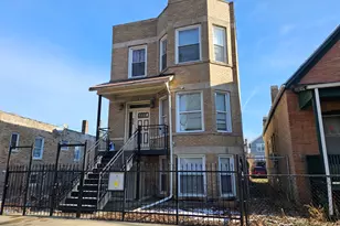 639 N St Louis Ave, Chicago, IL 60624 - Photo 1