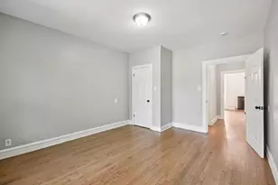 2442 E 78th St, Chicago, IL 60649 - Photo 11