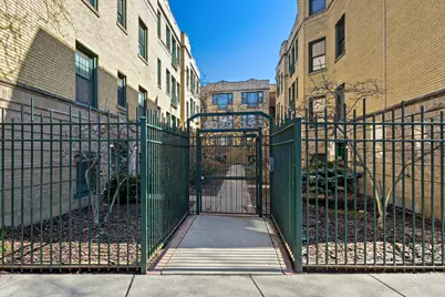 7035 N Sheridan Road #G, Chicago, IL 60626 - Photo 1