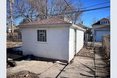 10235 S Oglesby Avenue, Chicago, IL 60617 - Photo 3