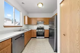 522 Littleton Trail, Elgin, IL 60120 - Photo 7