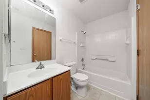 522 Littleton Trail, Elgin, IL 60120 - Photo 13