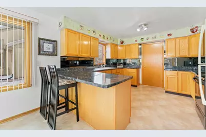 5539 Winners Circle, Caledonia, IL 61011 - Photo 9