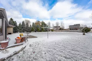 5539 Winners Cir, Caledonia, IL 61011 - Photo 21