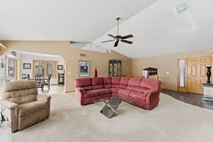 5539 Winners Cir, Caledonia, IL 61011 - Photo 7