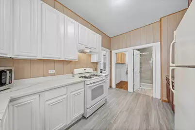 2954 N Elston Avenue, Chicago, IL 60618 - Photo 9