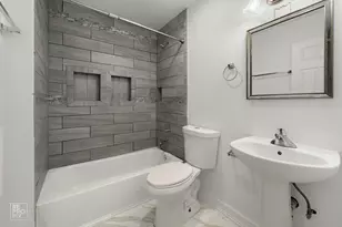 1705 College Green Dr, Elgin, IL 60123 - Photo 13