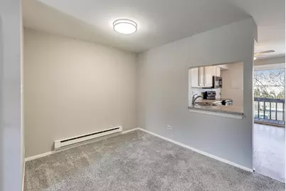 682 Daisy Lane #213, Roselle, IL 60172 - Photo 7