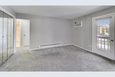 682 Daisy Lane #213, Roselle, IL 60172 - Photo 5