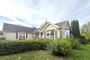 533 Farmhill Cir, Wauconda, IL 60084 - Photo 3