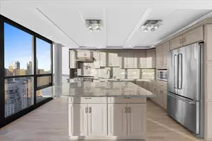 10 E Ontario St, Chicago, IL 60611 - Photo 3