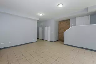 2211 E 69th St, Chicago, IL 60649 - Photo 3