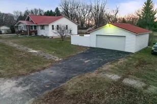 112 E Jefferson St, Dana, IL 61321 - Photo 7