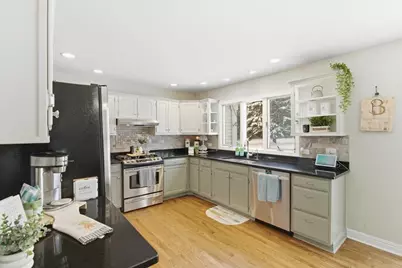 12 Crestview Lane, Lake Barrington, IL 60010 - Photo 17