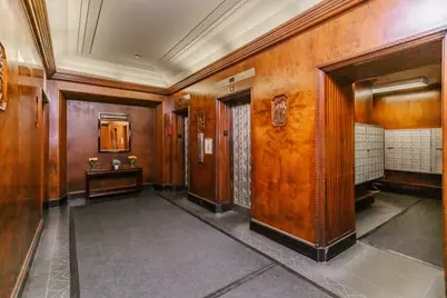 1100 N Dearborn Street #1710, Chicago, IL 60610 - Photo 9