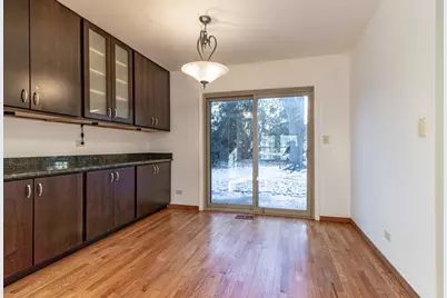 640 Sanders Court, Gurnee, IL 60031 - Photo 9