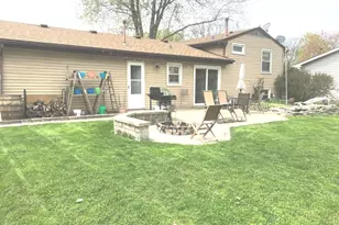 8069 S Brockton Ct, Hanover Park, IL 60133 - Photo 33