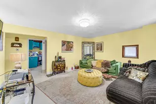 17423 Walter St, Lansing, IL 60438 - Photo 3