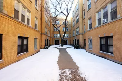 4728 W Addison Street #Basement, Chicago, IL 60641 - Photo 9