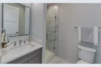 1106 S Eldridge Lane, Elmhurst, IL 60126 - Photo 19