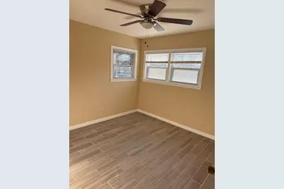 [Address not provided], Park Ridge, IL 60068 - Photo 7