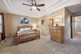 2870 Glacier Way, Wauconda, IL 60084 - Photo 9