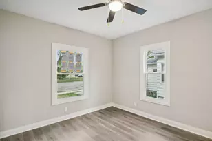 1424 Clark St, Dekalb, IL 60115 - Photo 11