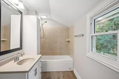 1424 Clark Street, Dekalb, IL 60115 - Photo 21