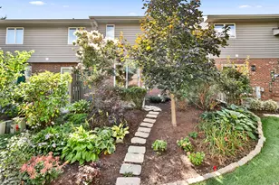 859 Saddlewood Dr, Glen Ellyn, IL 60137 - Photo 33