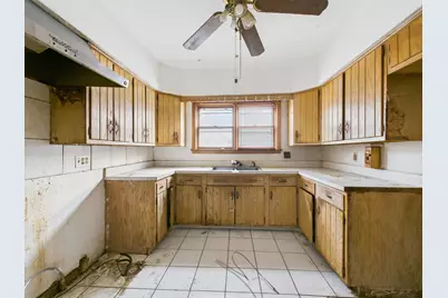 1840 S 7th Avenue, Maywood, IL 60153 - Photo 9